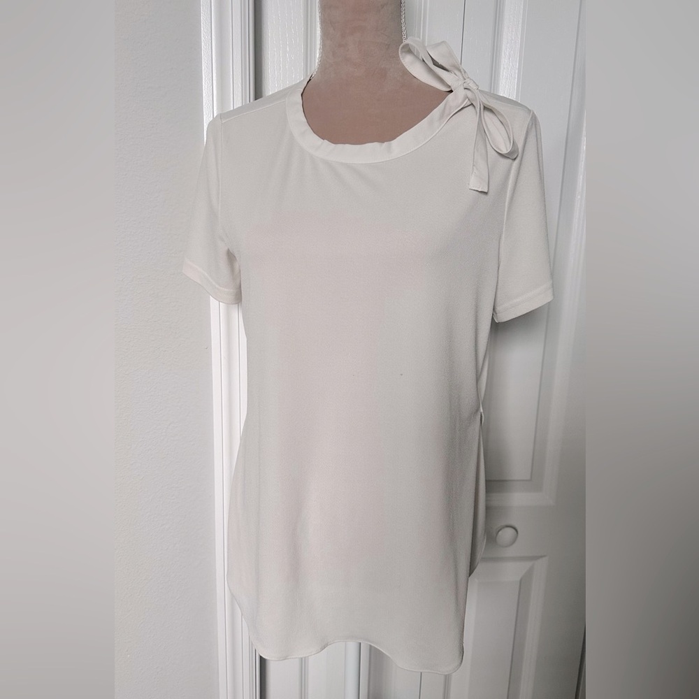 Banana Republic white top. See details.✨